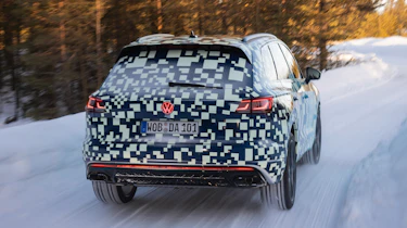 Volkswagen Touareg camouflaged - rear