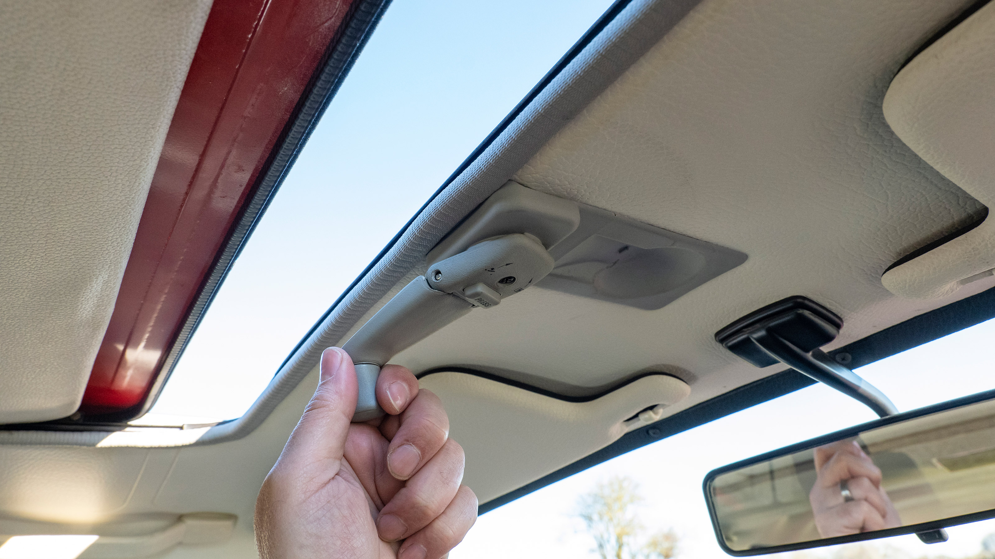 Volvo 240 - sunroof