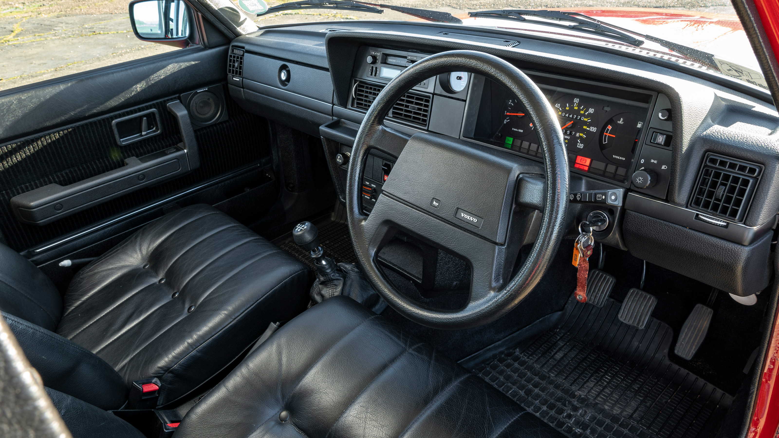 Volvo 240 - dash
