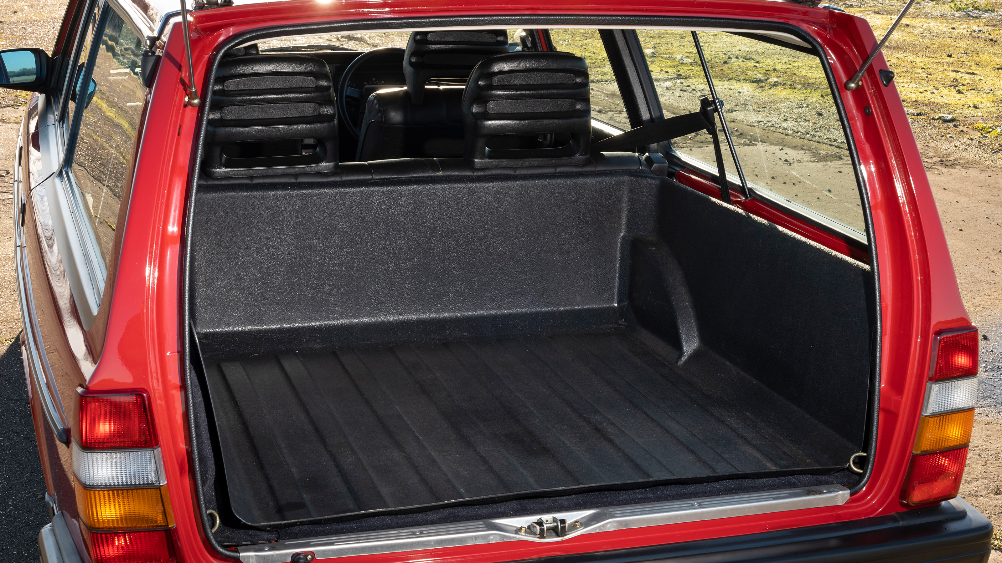 Volvo 240 - boot
