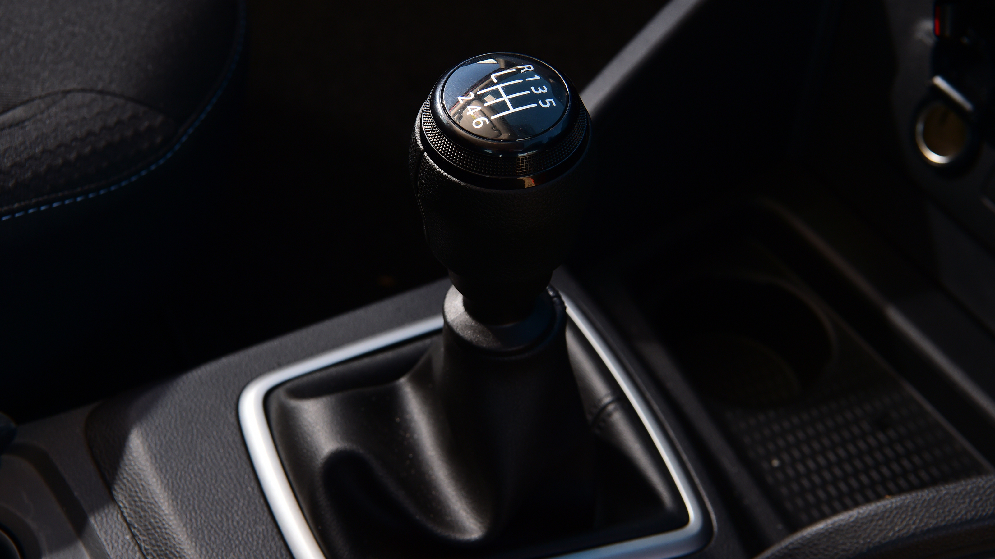 Dacia Duster - gearstick