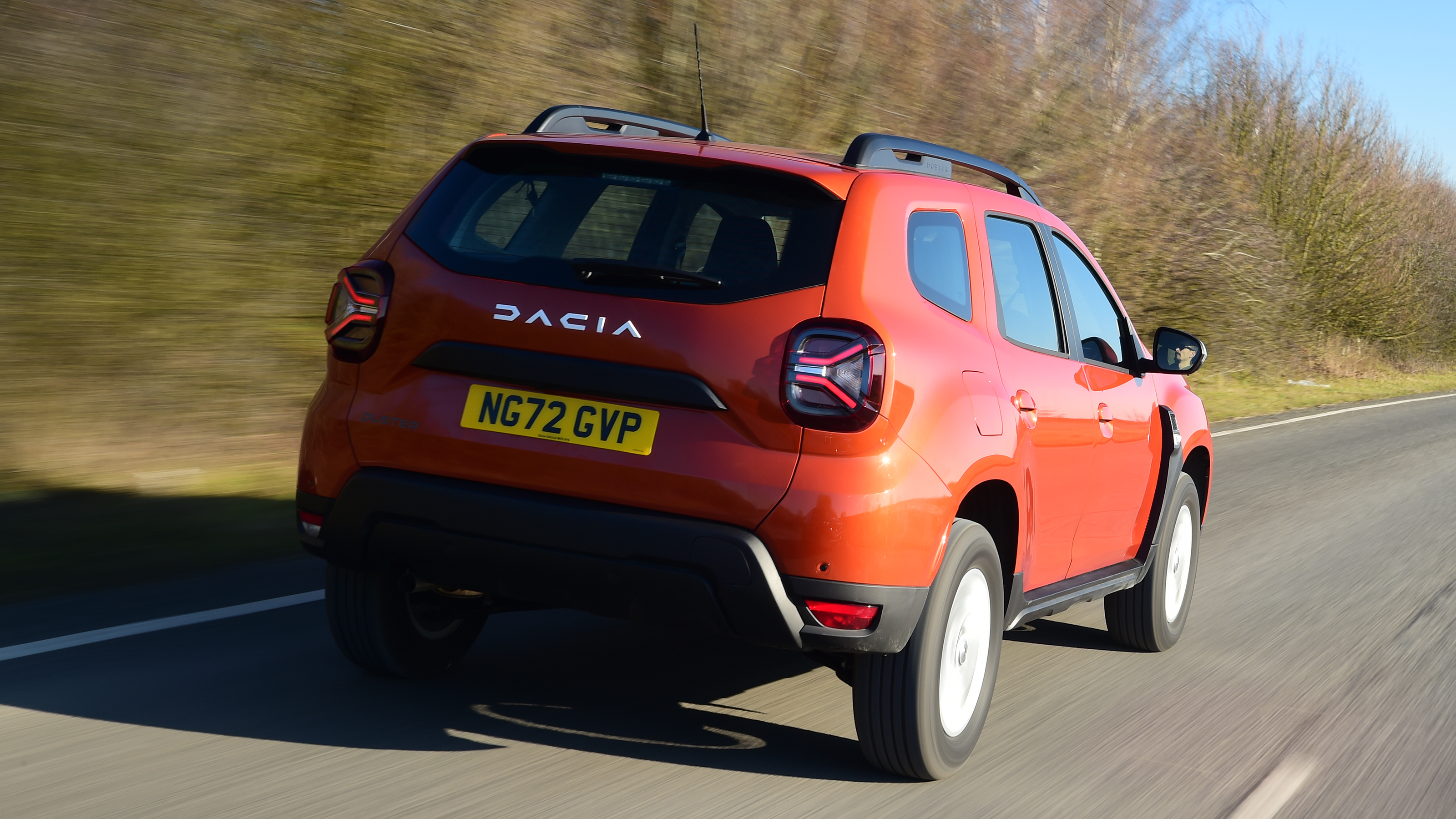 Dacia Duster - rear tracking
