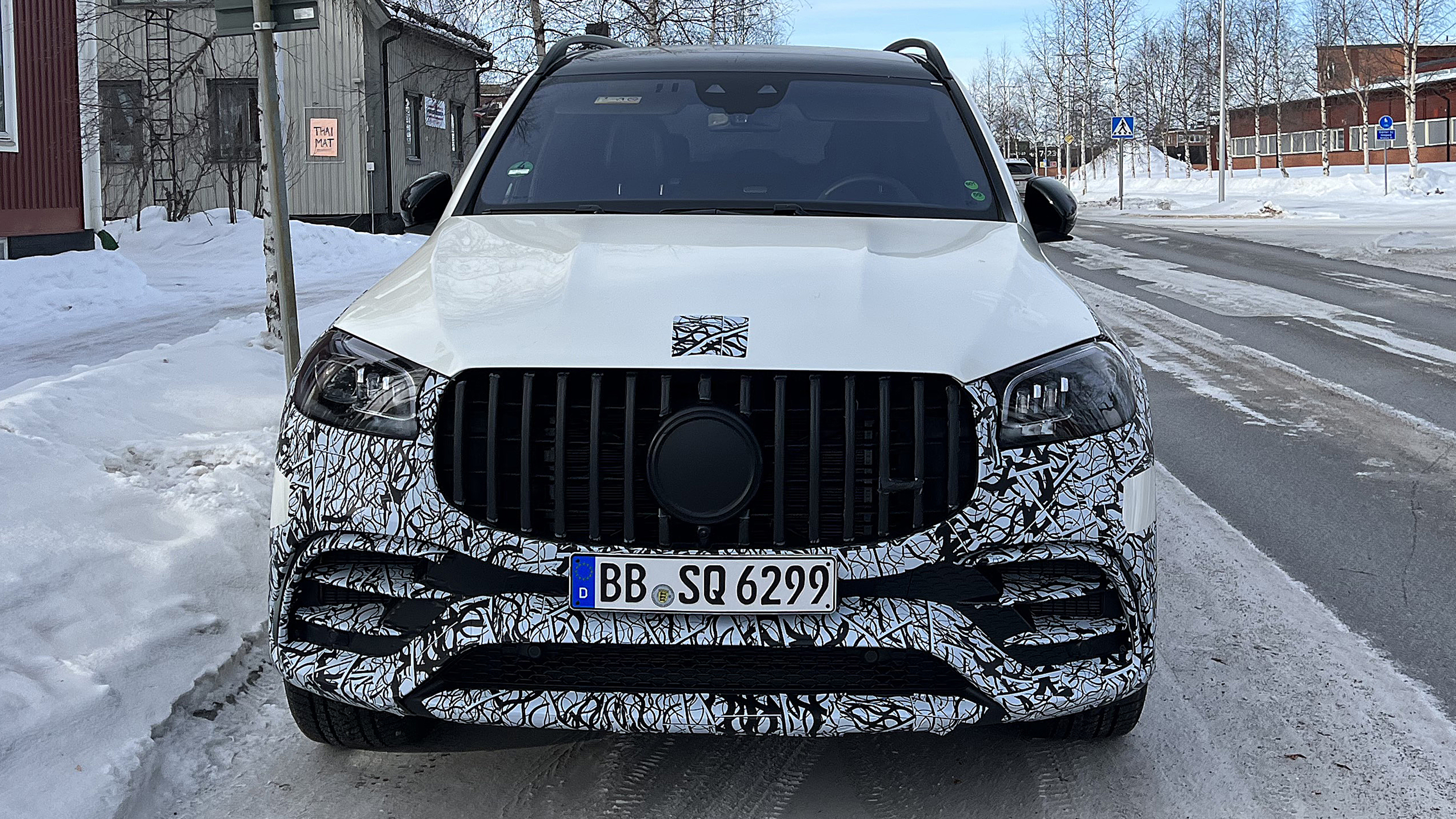 Mercedes-AMG GLS AMG 63 (camouflaged) - front