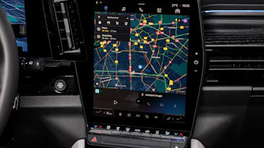 Renault Espace SUV - infotainment screen (navigation)