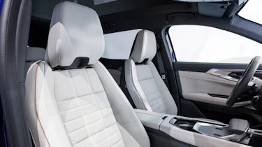 Renault Espace SUV - front seats