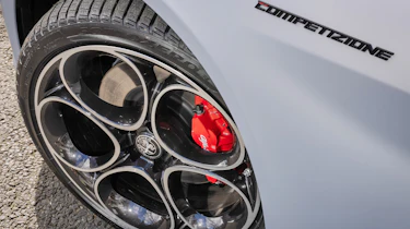 Alfa Romeo Giulia - wheel