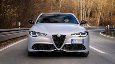 Alfa Romeo Giulia - full front