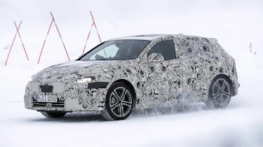 BMW 1 Series facelift - spyshot 2