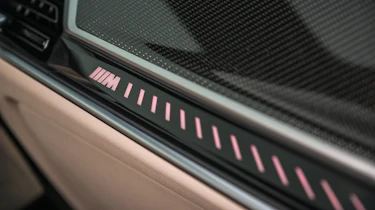 BMW X7 M60i xDrive - ambient lighting