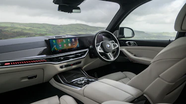 BMW X7 M60i xDrive - interior