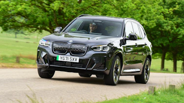 BMW iX3 M Sport Pro - front cornering