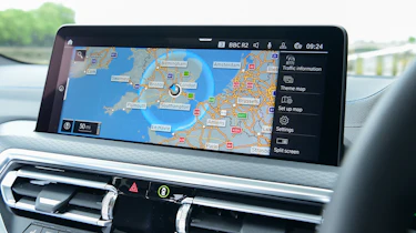BMW iX3 M Sport Pro - touchscreen