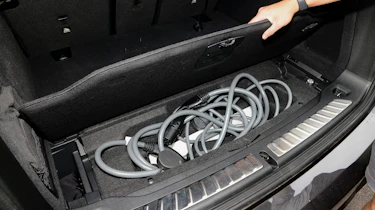 BMW iX3 M Sport Pro - underfloor storage