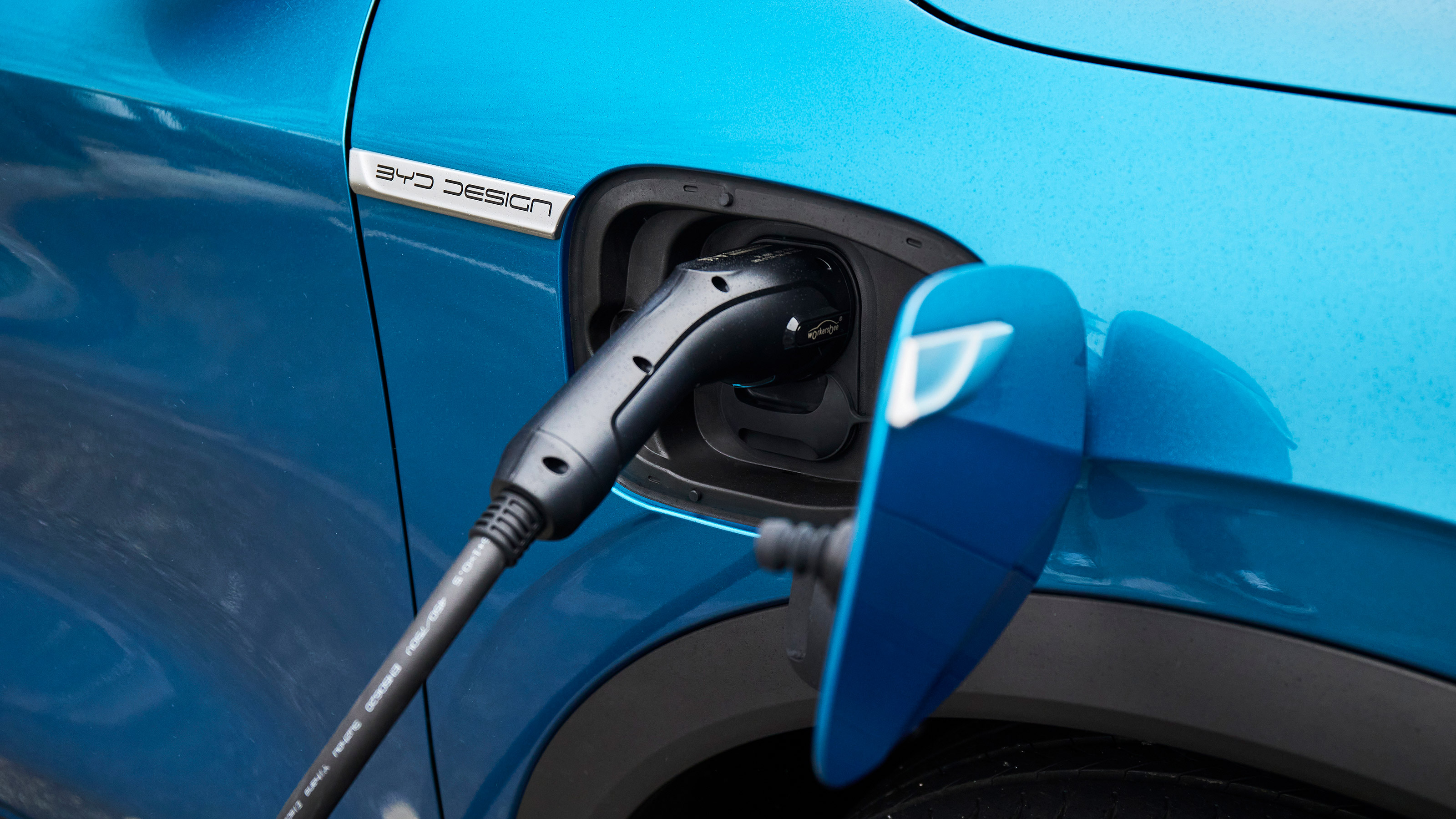 BYD Atto 3 - charging