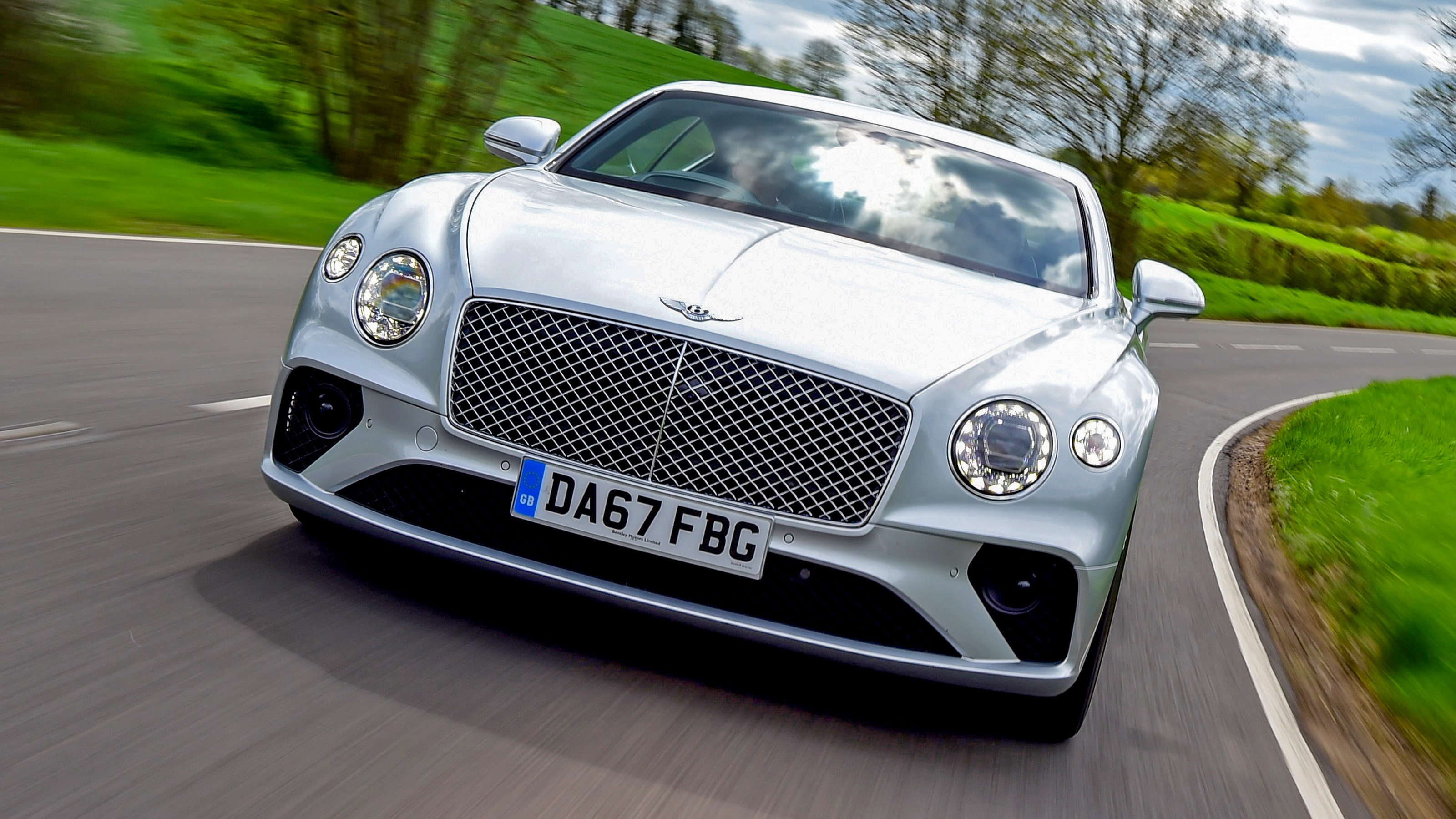 Bentley Continental GT - front tracking