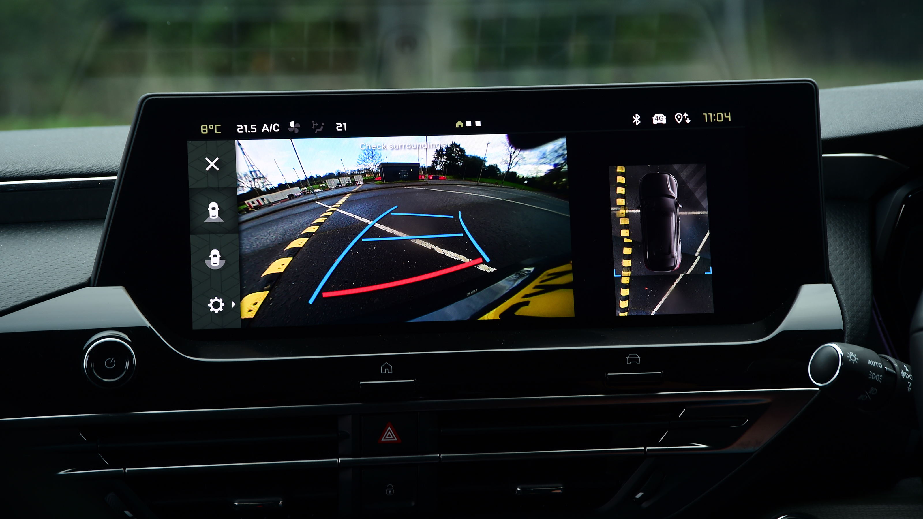Citroen C5 X Shine long-termer - infotainment screen (reversing camera)