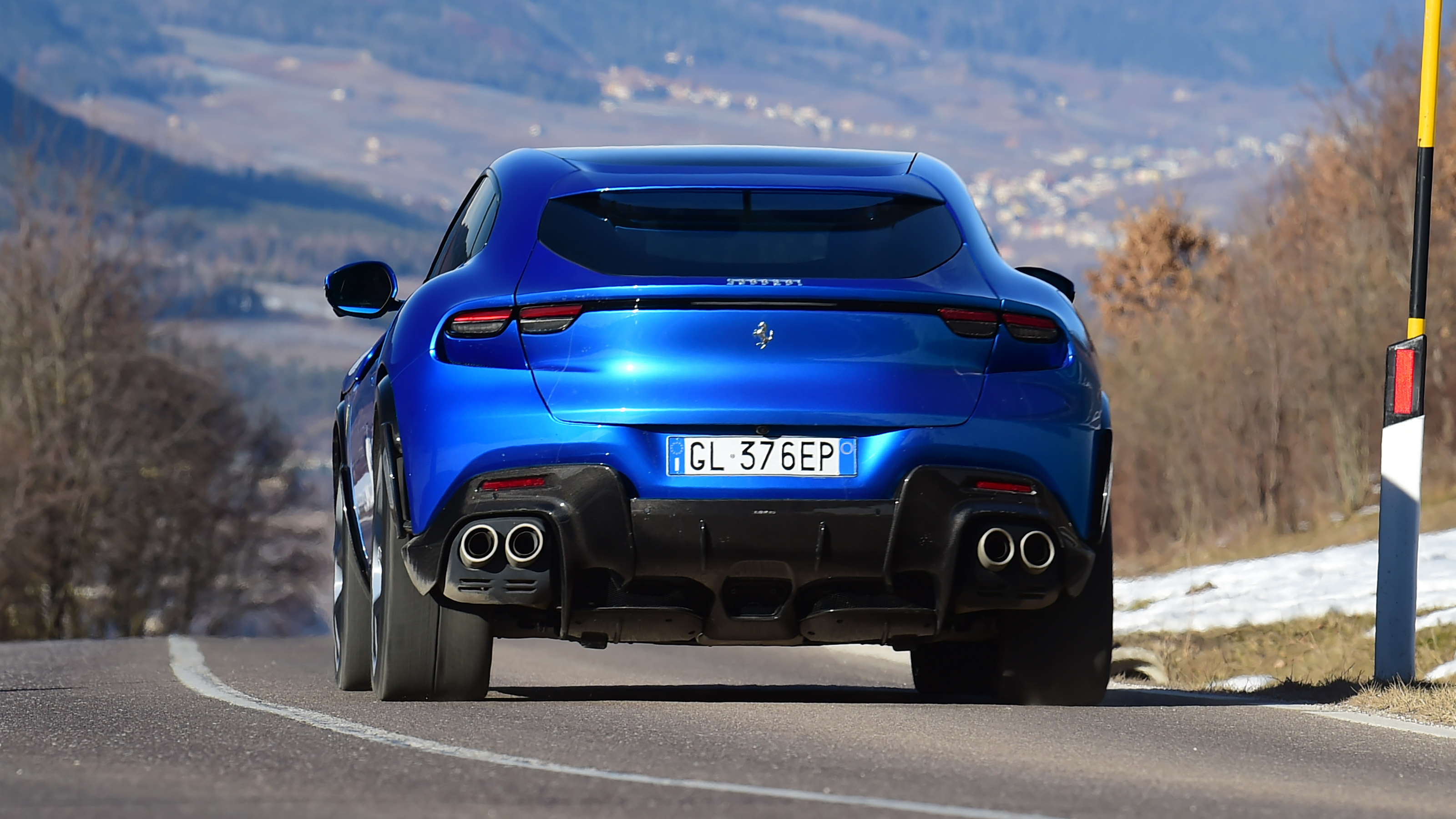 Ferrari Purosangue - full rear action