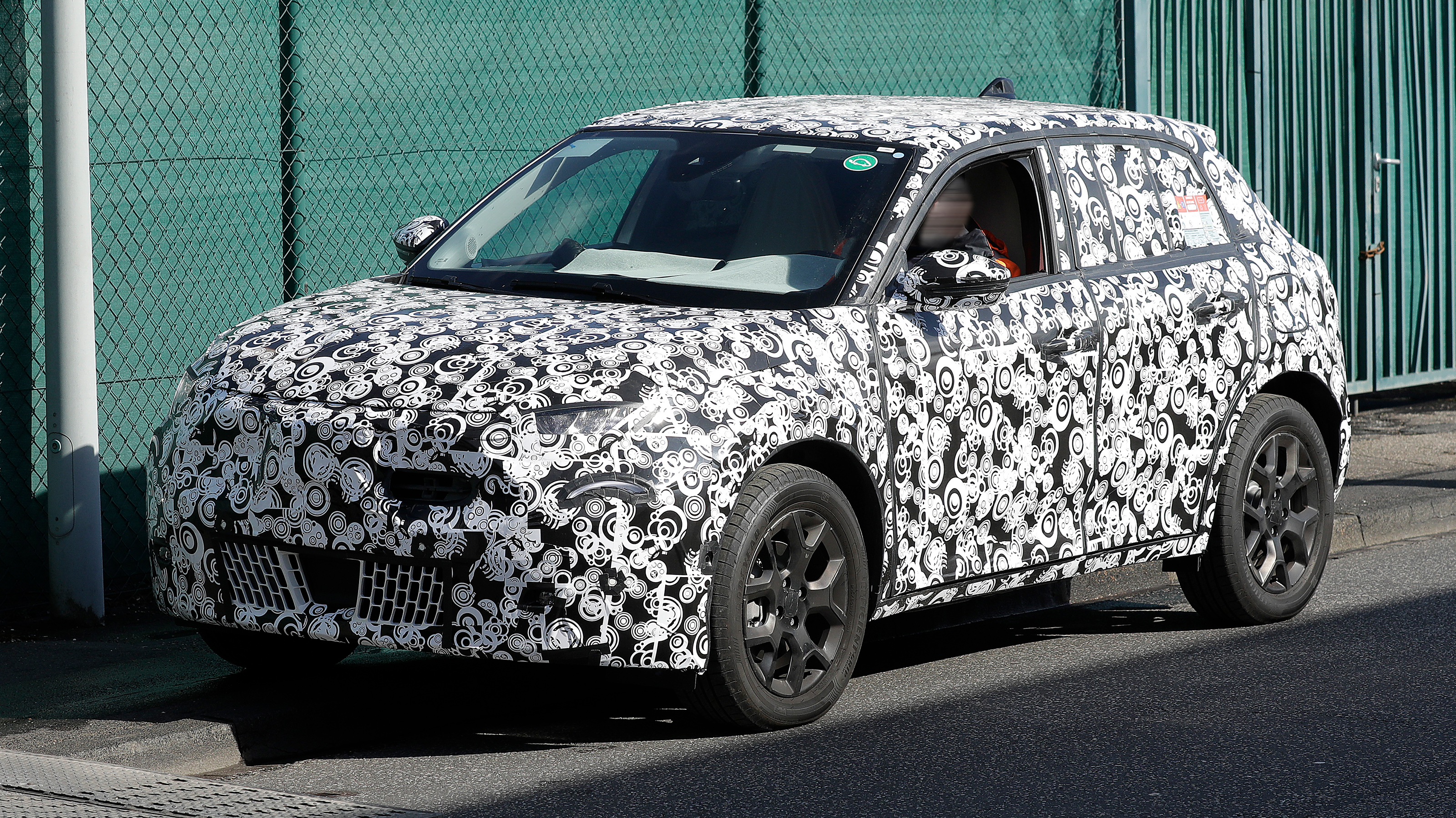 Fiat '600' SUV (camouflaged) - front