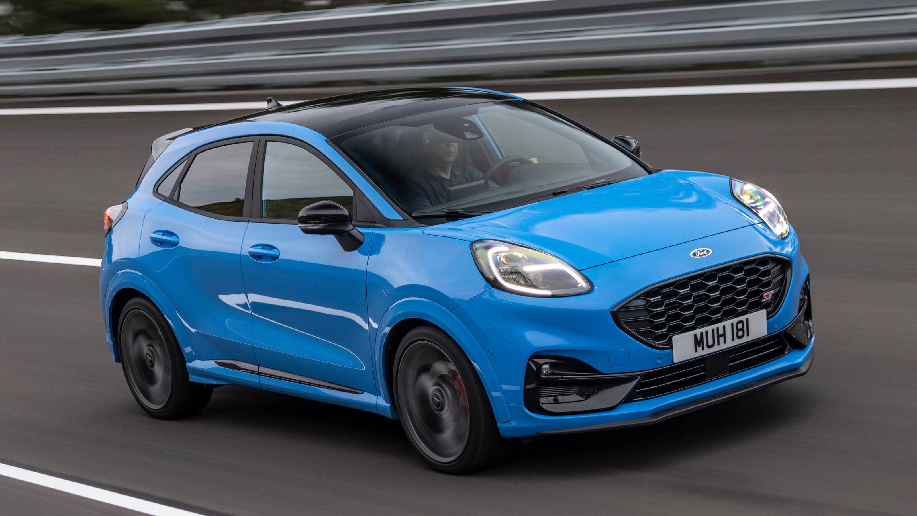 Ford Puma ST Powershift - front tracking