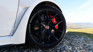 Honda Civic Type R - front offside wheel