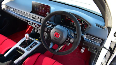 Honda Civic Type R - interior (driver's door view)