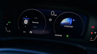 Honda Civic Type R - dashboard screen (blue)