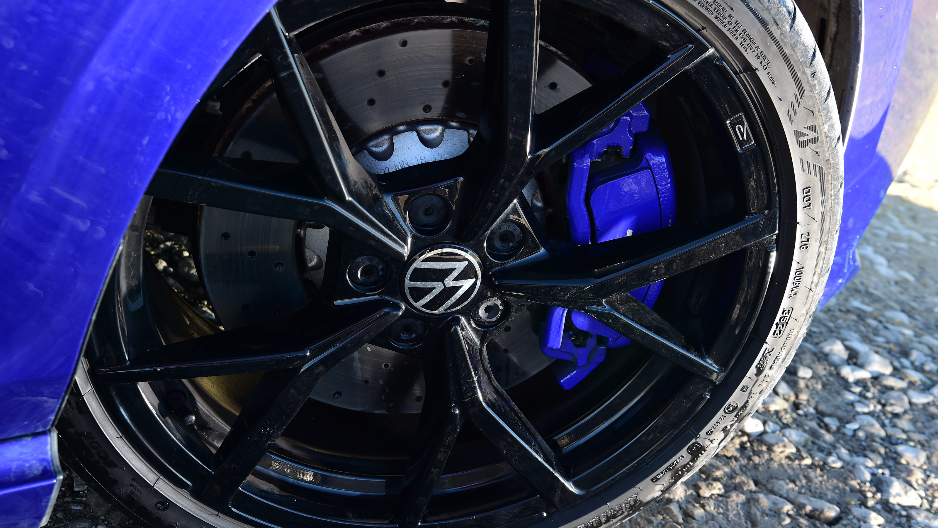 Volkswagen Golf R 20 Years - front offside wheel