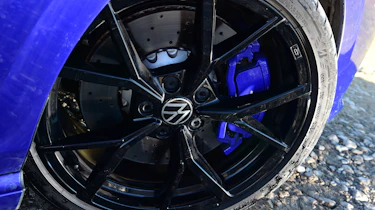 Volkswagen Golf R 20 Years - front offside wheel