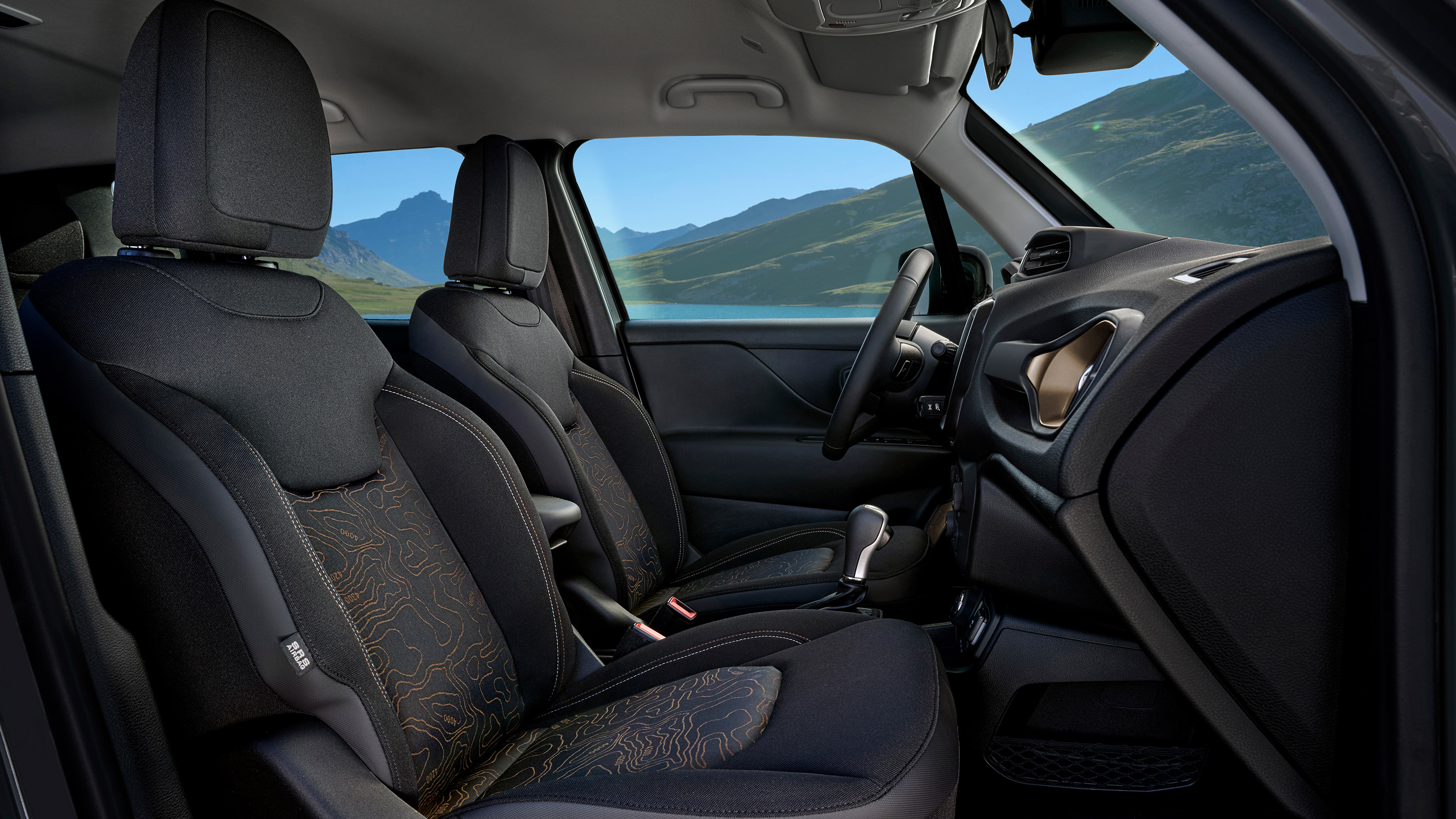 Jeep Renegade Upland - seats