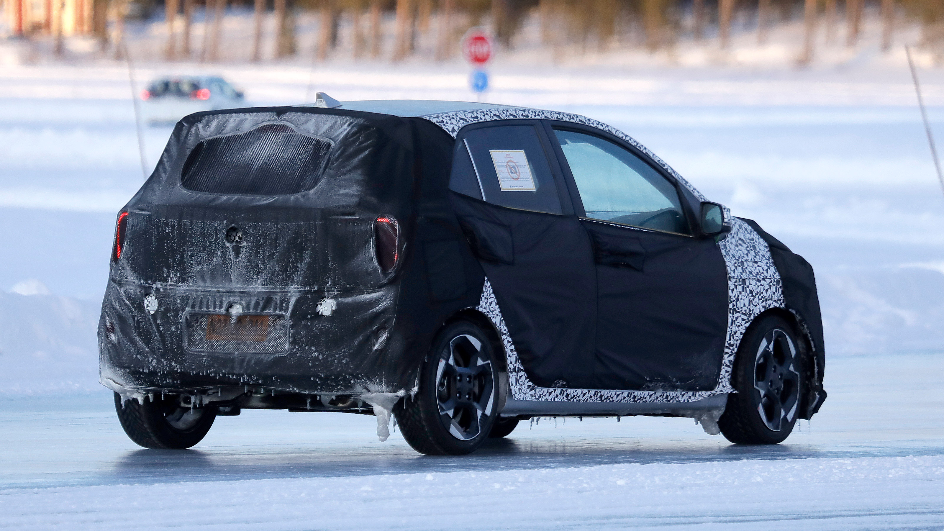 Kia Picanto spyshot 6