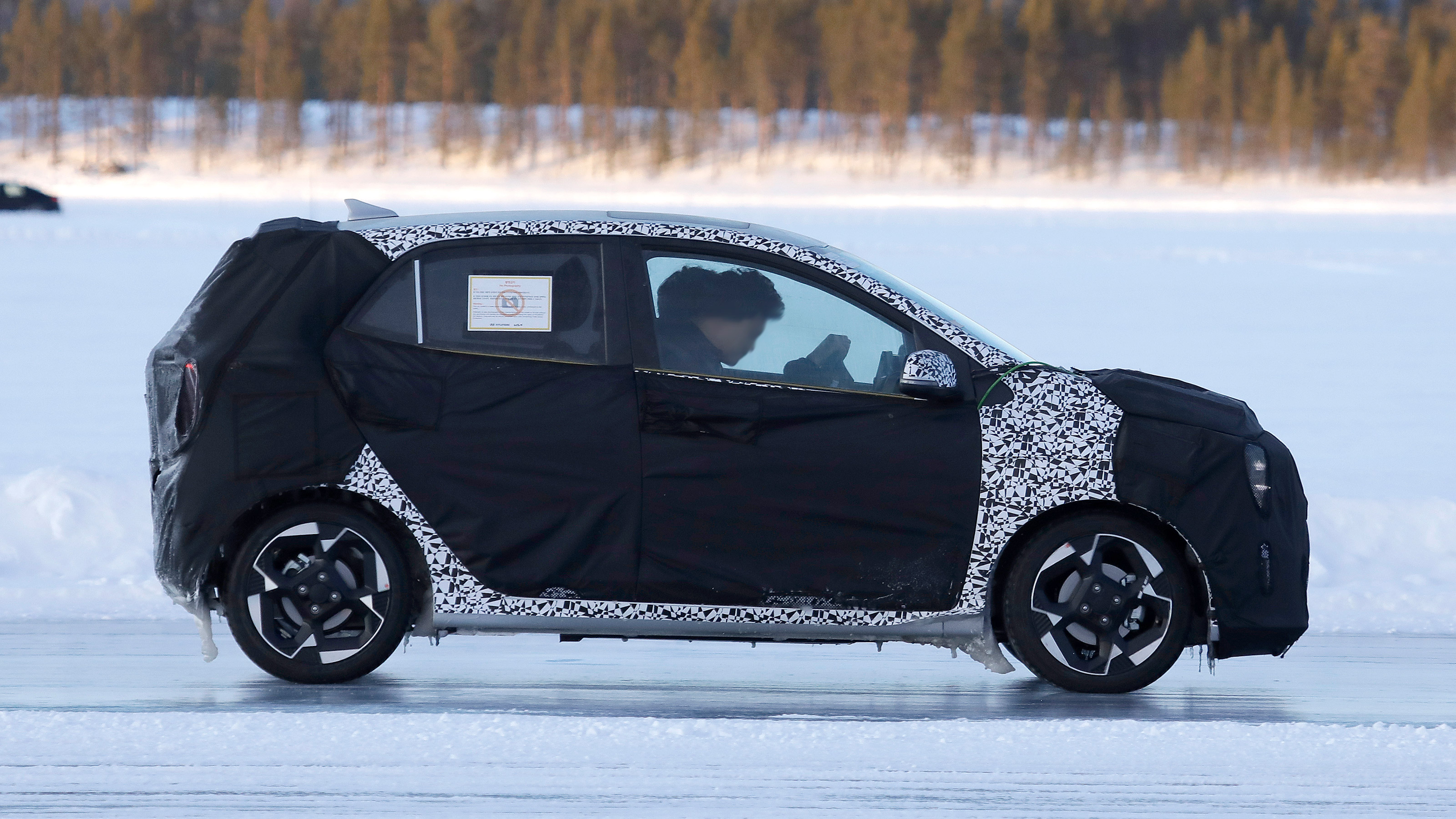Kia Picanto spyshot 4