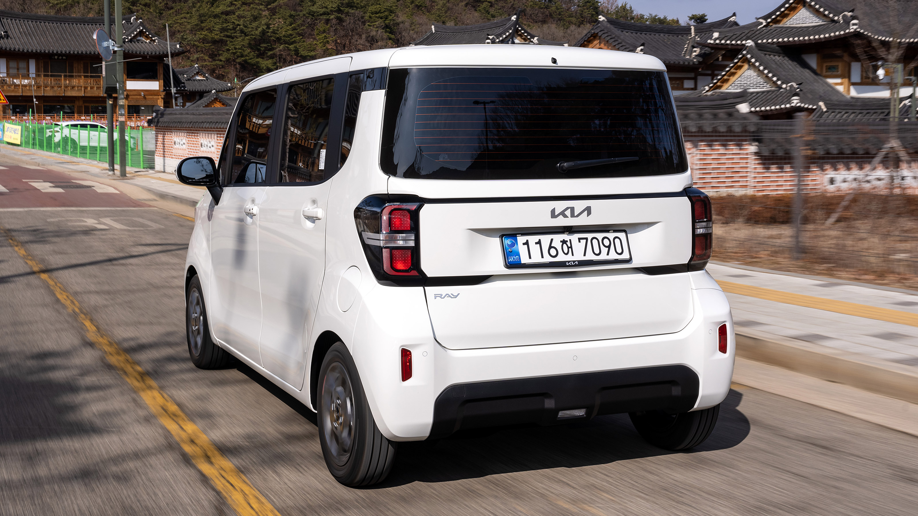 Kia Ray - rear