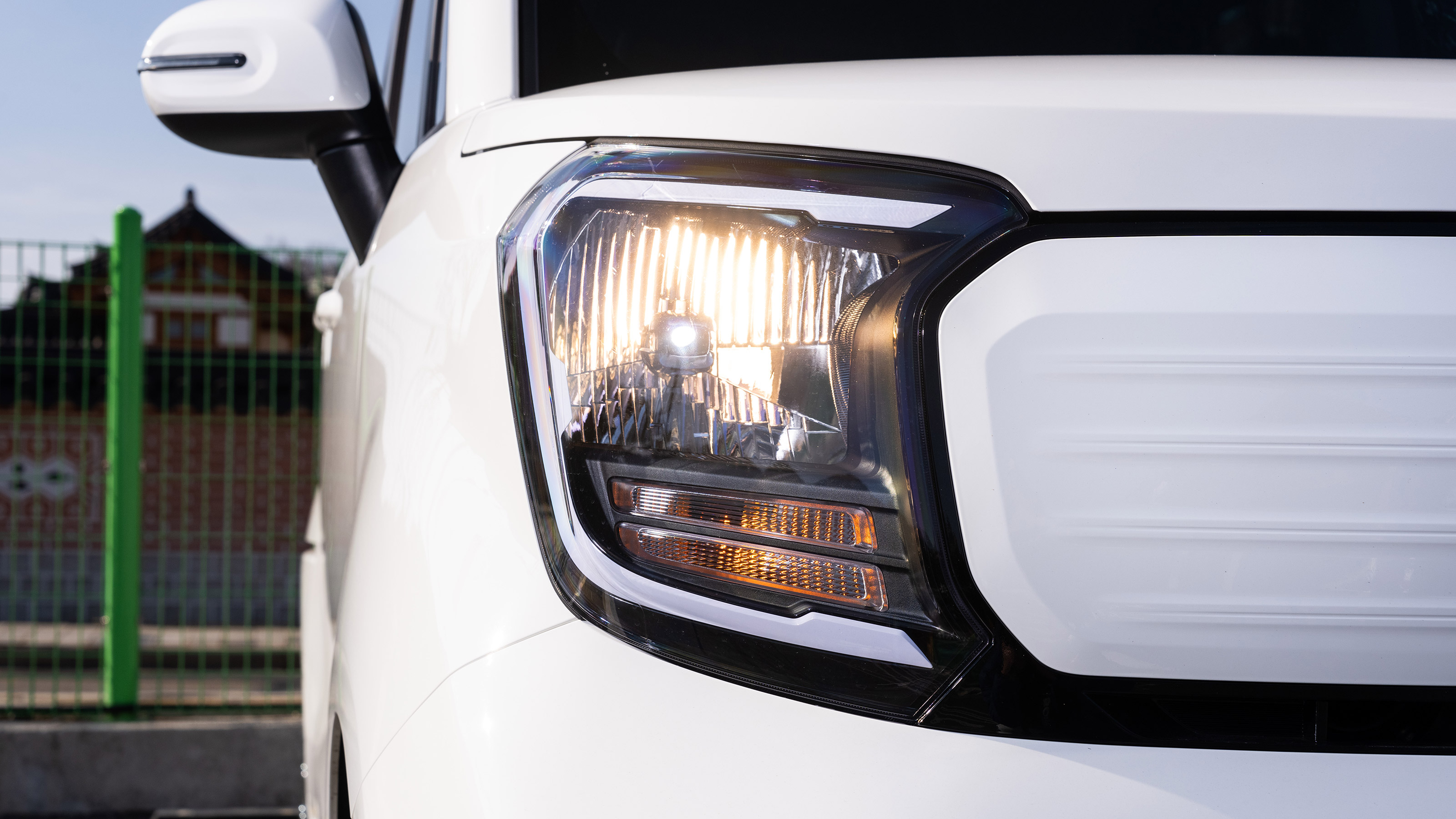 Kia Ray - front light