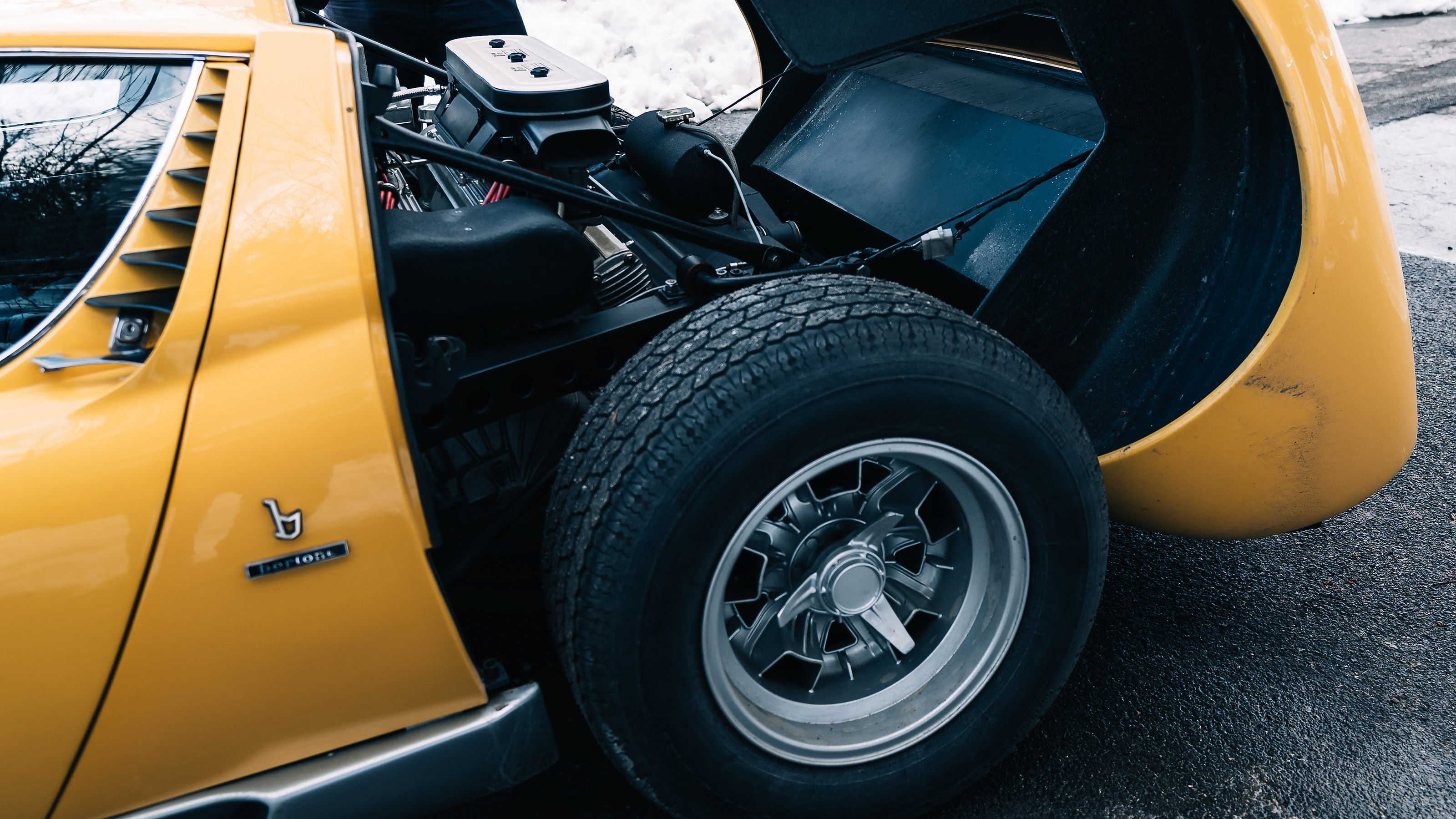 Lamborghini Miura - engine