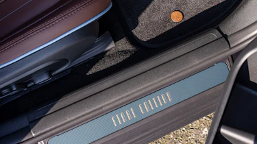 MINI Clubman Final Edition - sill
