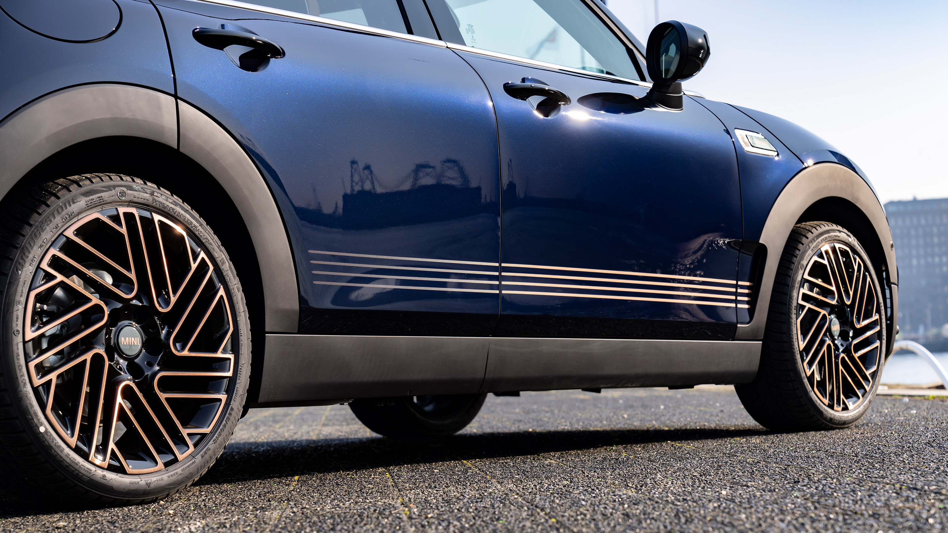 MINI Clubman Final Edition - side profile