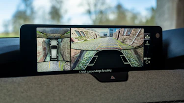 Mazda CX-60 Takumi - infotainment screen (reversing camera)