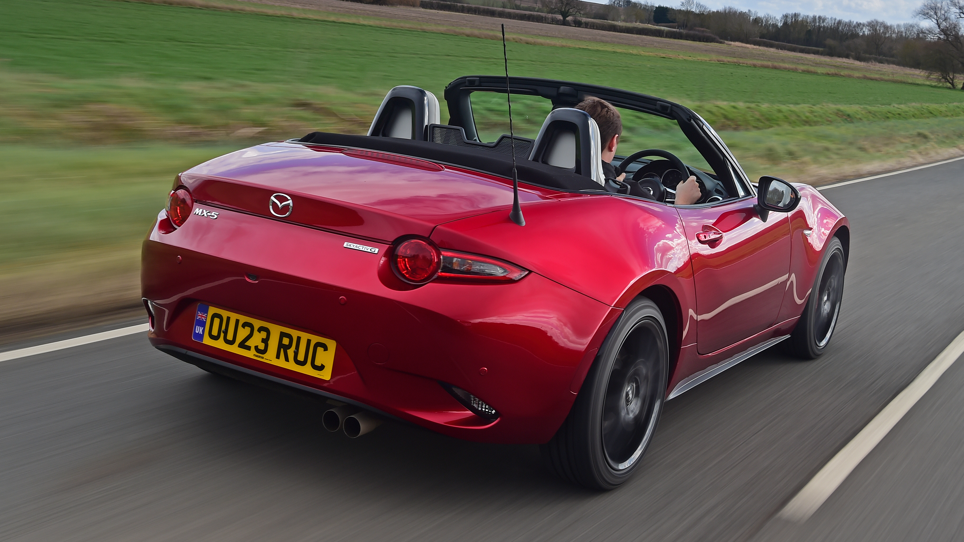Mazda MX-5 Homura - rear tracking