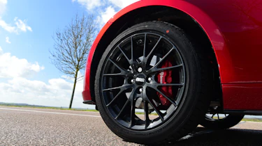 Mazda MX-5 Homura - front nearside wheel