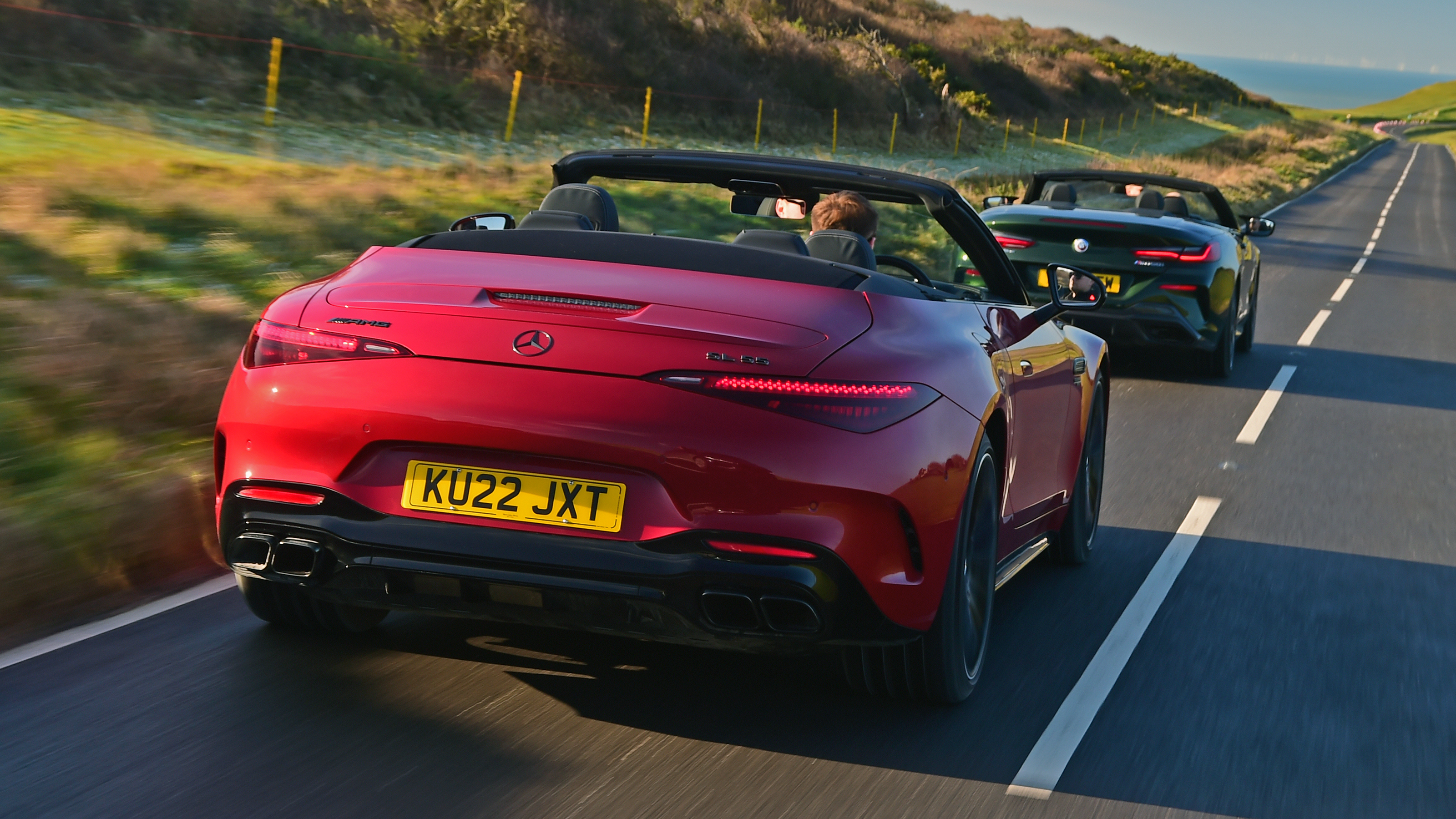 Mercedes-AMG SL 55 and BMW M850i - rear tracking