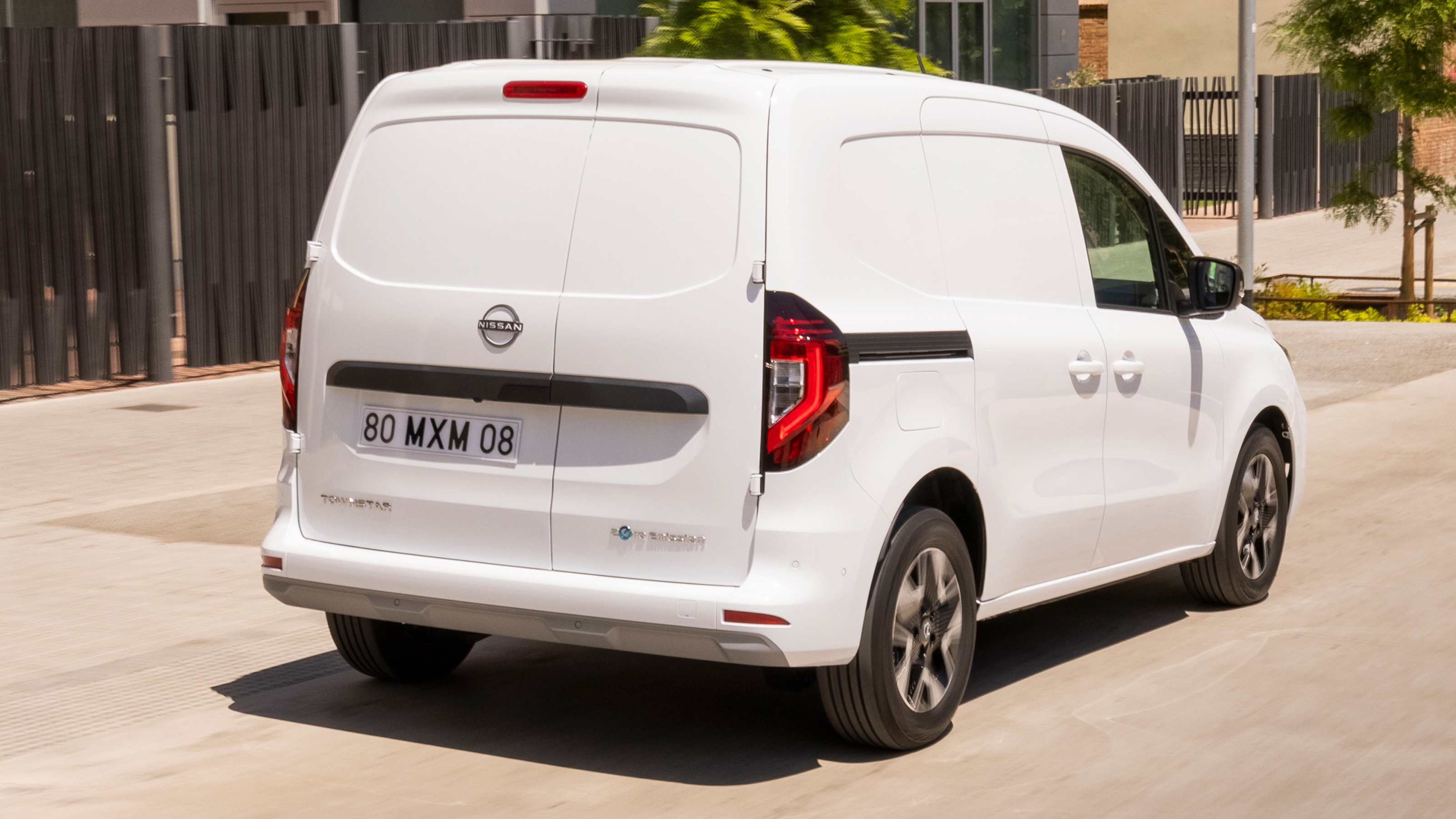 Nissan Townstar - rear tracking