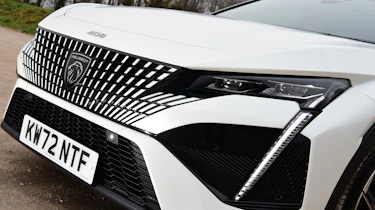 Peugeot 408 GT Puretech - front grille