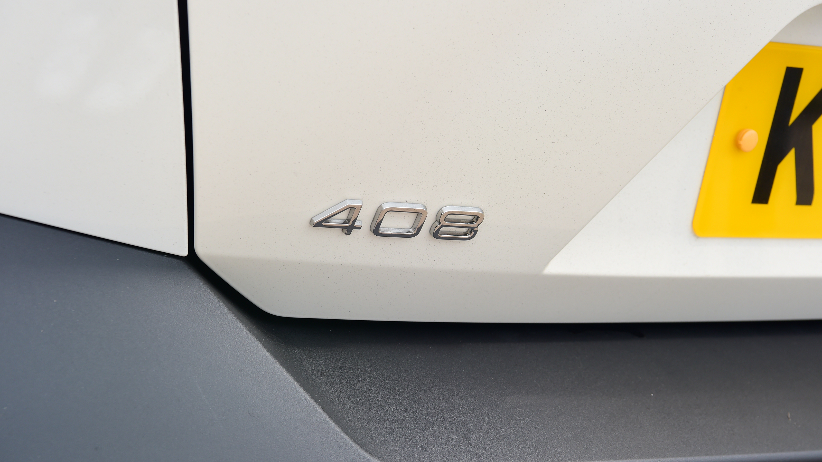 Peugeot 408 - rear '408' badge