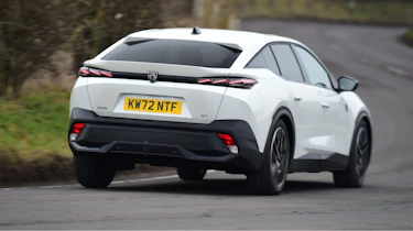 Peugeot 408 - rear cornering