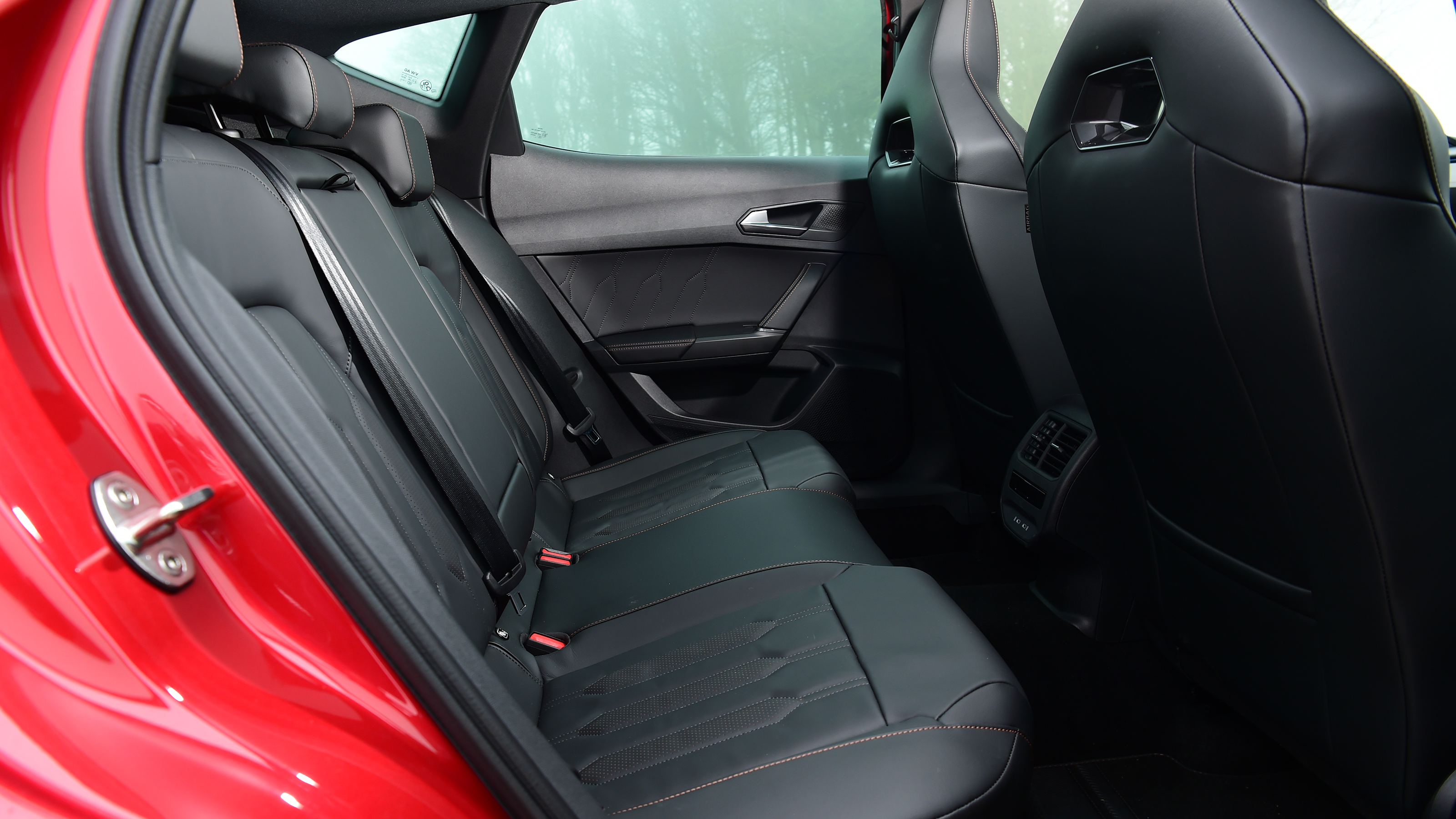 Cupra Formentor - rear seats