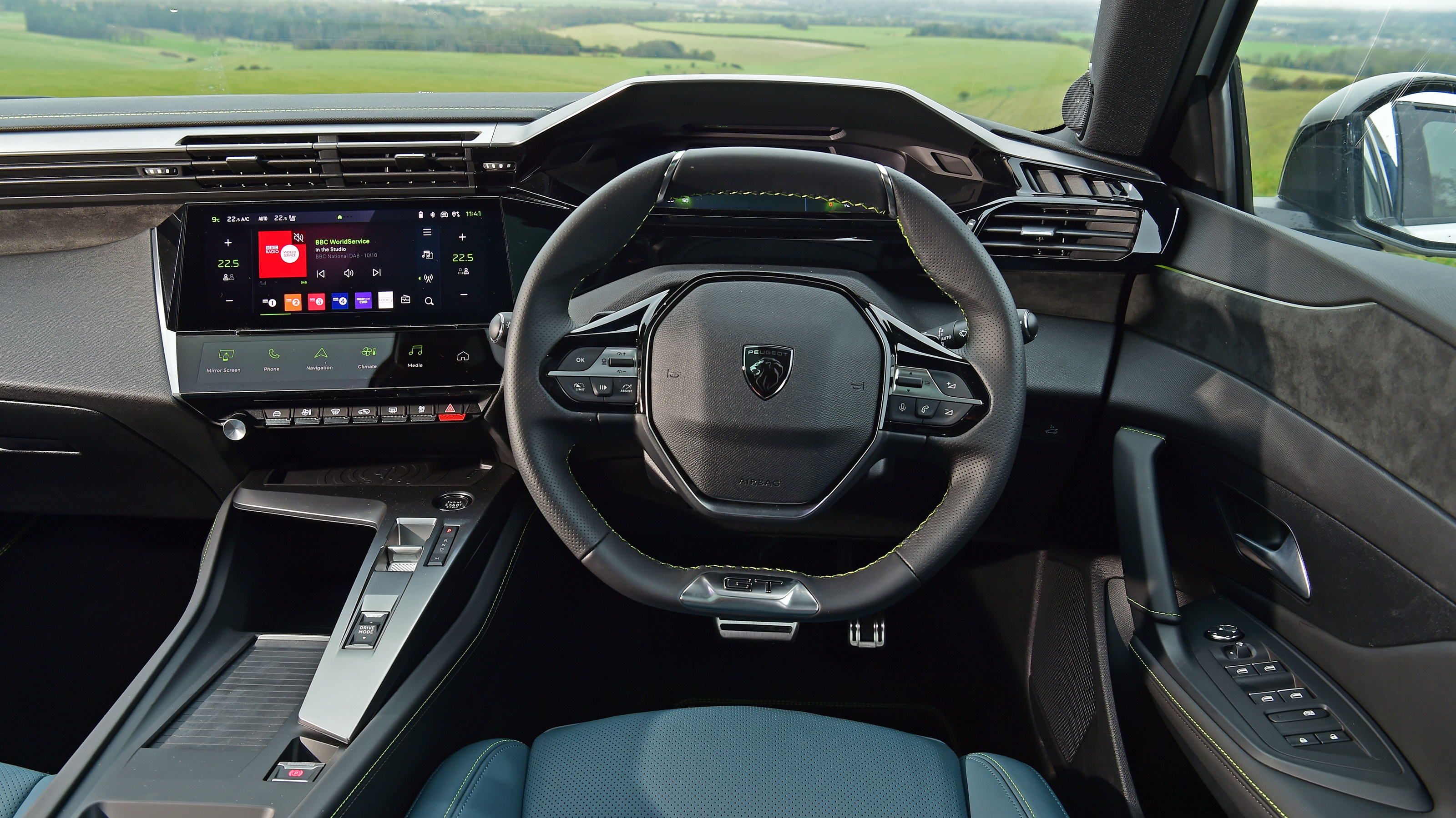 Peugeot 408 - interior