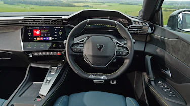 Peugeot 408 - interior
