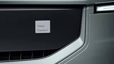 Polestar 2 BST edition 230 - front badge
