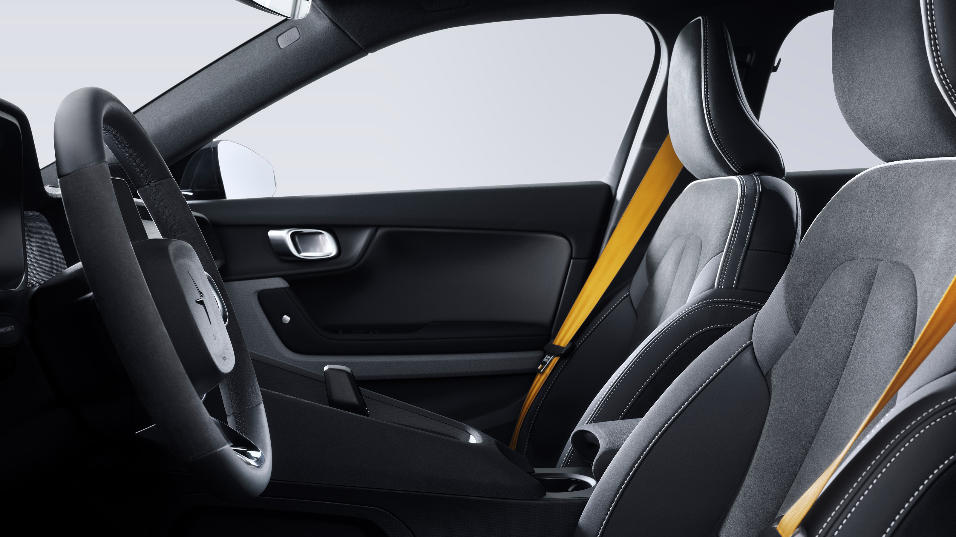 Polestar 2 BST edition 230 - front seats