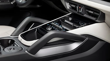 Porsche Cayenne - interior